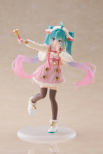 Load image into Gallery viewer, PRE-ORDER Hatsune Miku Wonderland Figure - Seven Little Goats