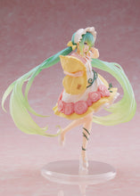 Load image into Gallery viewer, PRE-ORDER Hatsune Miku Wonderland Figure Sleeping Beauty (reissue) Character Vocal Series 01: Hatsune Miku