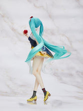 Load image into Gallery viewer, PRE-ORDER Hatsune Miku Wonderland Figure Snow White (re-run) Character Vocal Series 01: Hatsune Miku
