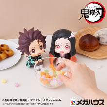 Load image into Gallery viewer, PRE-ORDER Lookup Tanjiro Kamado Sharp face ver. & Nezuko Kamado Conquered the sun ver. Set with Gift Demon Slayer: Kimetsu no Yaiba