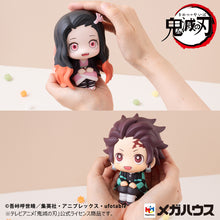 Load image into Gallery viewer, PRE-ORDER Lookup Tanjiro Kamado Sharp face ver. & Nezuko Kamado Conquered the sun ver. Set with Gift Demon Slayer: Kimetsu no Yaiba