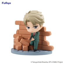 Load image into Gallery viewer, PRE-ORDER Loid Forger Hold Figure Spy x Family