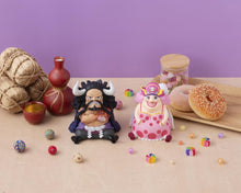 Load image into Gallery viewer, PRE-ORDER Look Up Series Kaido the Beast & Big Mom Set One Piece