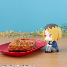 Load image into Gallery viewer, PRE-ORDER Look Up Tetsuro Kuroo & Look Up Kenma Kozume Haikyuu!!