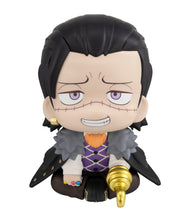Load image into Gallery viewer, PRE-ORDER Lookup Dracule Mihawk & Crocodile set (with gift) One Piece