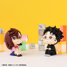 Load image into Gallery viewer, PRE-ORDER Lookup Momo & Okarun Set (with gift) Dan Da Dan
