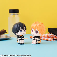 Load image into Gallery viewer, PRE-ORDER Lookup Shoyo Hinata Uniform ver, (repeat) Haikyu!!