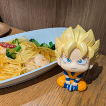 Load image into Gallery viewer, PRE-ORDER Lookup Super Saiyan Son Goku (mini) & Super Saiyan Vegeta (mini) (with gift) Dragon Ball DAIMA