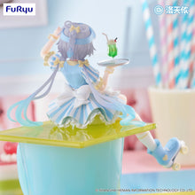 Load image into Gallery viewer, PRE-ORDER Luo Tian Yi Noodle Stopper Figure V Singer Waitress ver.