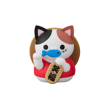 Load image into Gallery viewer, PRE-ORDER MEGA CAT PROJECT Nyan Piece Nyan!! Beckoning cat Lucky Cat Pirates One Piece