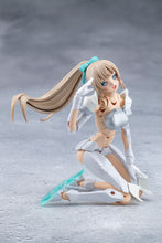 Load image into Gallery viewer, PRE-ORDER MEGALOMARIA UNLIMITED UNIVERSE Emulator No. 3 Plastic Model