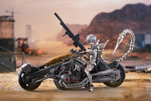 Load image into Gallery viewer, PRE-ORDER MEGALOMARIA UNLIMITED UNIVERSE Wreckage Hunter Plastic Model