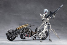 Load image into Gallery viewer, PRE-ORDER MEGALOMARIA UNLIMITED UNIVERSE Wreckage Hunter Plastic Model