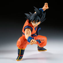 Load image into Gallery viewer, PRE-ORDER Match Makers Son Goku (vs Vegeta) Dragon Ball Z