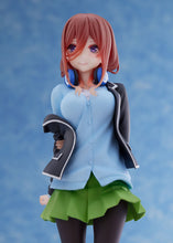 Load image into Gallery viewer, PRE-ORDER Miku Nakano Coreful Figure School Uniform Ver. Renewal Edition The Quintessential Quintuplets 2