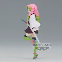 Load image into Gallery viewer, PRE-ORDER Mitsuri Kanroji Vol. 45 Demon Slayer: Kimetsu No Yaiba