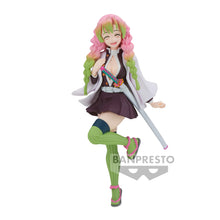 Load image into Gallery viewer, PRE-ORDER Mitsuri Kanroji Vol. 45 Demon Slayer: Kimetsu No Yaiba