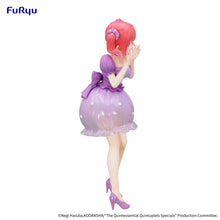 Load image into Gallery viewer, PRE-ORDER Nakano Nino Trio-Try-iT Figur Pastel Dress ver. The Quintessential Quintuplets Specials