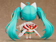 Load image into Gallery viewer, PRE-ORDER Nendoroid Hatsune Miku: Maneki Miku Ver. Character Vocal Series 01: Hatsune Miku