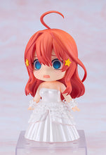 Load image into Gallery viewer, PRE-ORDER Nendoroid Itsuki Nakano: Wedding Dress Ver. The Quintessential Quintuplets Specials