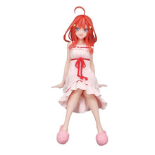 Load image into Gallery viewer, PRE-ORDER Noodle Stopper Figure Itsuki Nakano Loungewear ver. The Quintessential Quintuplets Movie