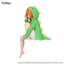 Load image into Gallery viewer, PRE-ORDER Noodle Stopper Figure Nakano Yotsuba Loungewear ver.The Quintessential Quintuplets Movie