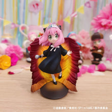 Load image into Gallery viewer, PRE-ORDER PETITRAMA Series Spy x Family in the Box Vol. 3 (repeat) Box of 4