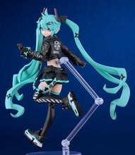 Load image into Gallery viewer, PRE-ORDER PLAMATEA Hatsune Miku: Chuocho Tactical Craft Ver. Character Vocal Series 01: Hatsune Miku