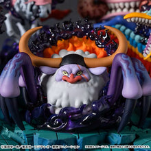 Load image into Gallery viewer, PRE-ORDER Partner Shop Exclusive! World Collectable Figure Premium Luffy vs. Five Elders Set One Piece