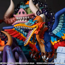 Load image into Gallery viewer, PRE-ORDER Partner Shop Exclusive! World Collectable Figure Premium Luffy vs. Five Elders Set One Piece