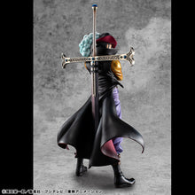 Load image into Gallery viewer, PRE-ORDER Portrait.Of.Pirates SA-LIMITED "Hawk Eye" Dracule Mihawk Ver. R One Piece