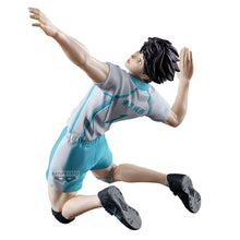 Load image into Gallery viewer, PRE-ORDER Posing Figure Toru Oikawa Haikyu!!