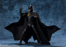 Load image into Gallery viewer, PRE-ORDER S.H.Figuarts Batman The Flash ver. The Flash