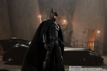 Load image into Gallery viewer, PRE-ORDER S.H.Figuarts Batman The Flash ver. The Flash