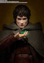 Load image into Gallery viewer, PRE-ORDER S.H.Figuarts Frodo Baggins & Gollum The Lord of the Rings: The Fellowship of the Ring