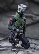 Load image into Gallery viewer, PRE-ORDER S.H.Figuarts Kakashi Hatake The Famed Sharingan Hero Naruto Shippuden (re-offer)