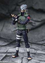 Load image into Gallery viewer, PRE-ORDER S.H.Figuarts Kakashi Hatake The Famed Sharingan Hero (Reissue) Naruto Shippuden