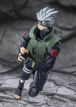 Load image into Gallery viewer, PRE-ORDER S.H.Figuarts Kakashi Hatake The Famed Sharingan Hero (Reissue) Naruto Shippuden