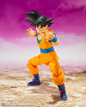 Load image into Gallery viewer, PRE-ORDER S.H.Figuarts Son Goku Daima Dragon Ball Daima