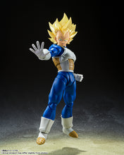 Load image into Gallery viewer, PRE-ORDER  S.H.Figuarts Super Saiyan Vegeta Awakening Super Saiyan Blood (repeat) Dragon Ball Z