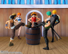 Load image into Gallery viewer, PRE-ORDER S.H.Figuarts The Straw Hat Crew Party Set One Piece