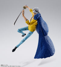 Load image into Gallery viewer, PRE-ORDER S.H.Figuarts Trafalgar Law The Raid on Onigashima One Piece