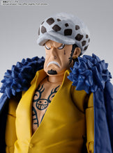 Load image into Gallery viewer, PRE-ORDER S.H.Figuarts Trafalgar Law The Raid on Onigashima One Piece