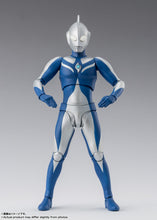 Load image into Gallery viewer, PRE-ORDER  S.H.Figuarts Ultraman Cosmos Luna Mode