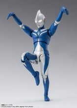Load image into Gallery viewer, PRE-ORDER  S.H.Figuarts Ultraman Cosmos Luna Mode