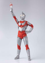 Load image into Gallery viewer, PRE-ORDER S.H.Figuarts Ultraman Jack (Rerelease Edition) The Return of Ultraman