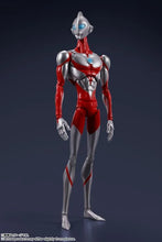 Load image into Gallery viewer, PRE-ORDER S.H.Figuarts Ultraman & Emi Ultraman Rising