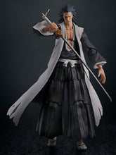 Load image into Gallery viewer, PRE-ORDER S.H.Figuarts Zaraki Kenpachi Bleach Thousand Year Bloodwar