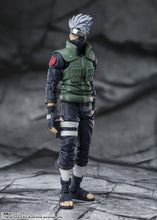 Load image into Gallery viewer, PRE-ORDER S.H.Figuarts Kakashi Hatake Famed Sharingan Hero Naruto Shippuden