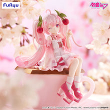 Load image into Gallery viewer, PRE-ORDER Sakura Miku 2025 Wink ver. Noodle Stopper Figure